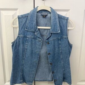 Vintage Denim Sleeveless Button-Up Vest